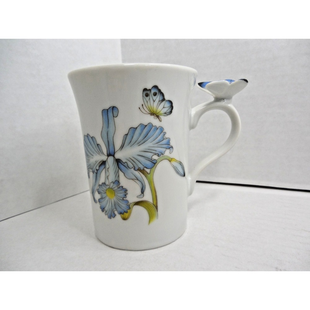 La Belle Butterfly Handle Arnart Coffee Tea Blue Iris Mug Cup Vintage 8 oz